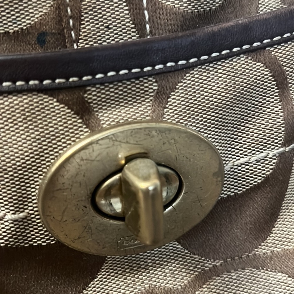 Used Coach bag - Picture 5 of 9
